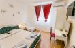 A3   en Apartamentos Nadja, alojamiento privado en Bijela, Montenegro